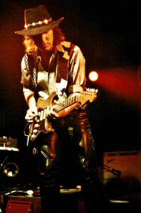 Australian blues guitarist, Gerry Joe Weise at Le Cadran in Paris, vintage 1963 Fender Stratocaster guitar.